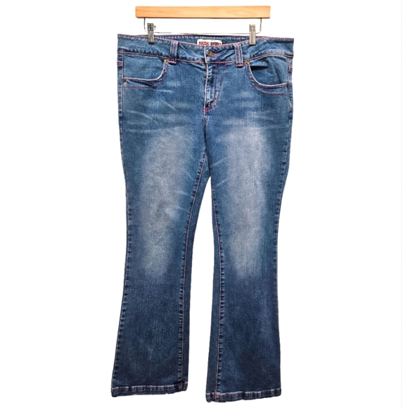 Bisou Bisou Denim - Bisou Bisou Jeans Bootcut Medium Wash Denim Pink Stitching Size 16